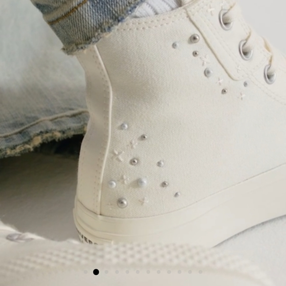 NWT Chuck Taylor All Star Lift Platform Pearls & Studs - Picture 10 of 16
